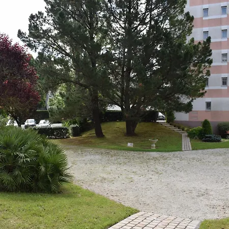 Le Charentais - De 4 Personnes Bord De *